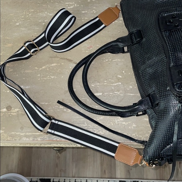 She & Lo Sa Leather satchel with Generic Shoulder Strap Gorgeous - Picture 10 of 12